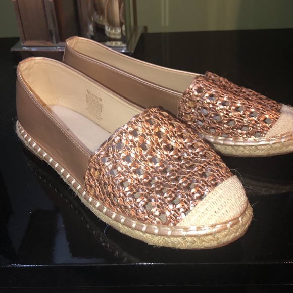 Wanted Flats size 8.5 - Picture 2 of 6